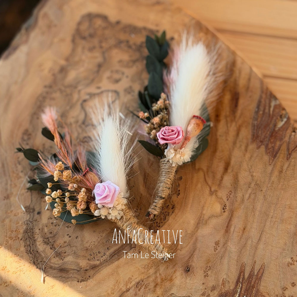 Individuell anpassbarer Hochzeitsanstecker Trachtenhochzeit passend zur Hochzeitskerze