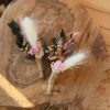 Hochzeitsanstecker Trachtenhochzeit mit Satinrose, echter Mohnkapsel und Naturmaterialien