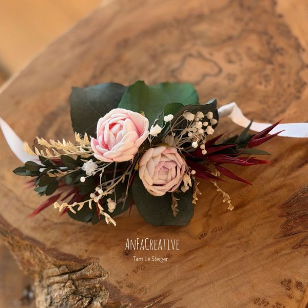 Boho Armband mit Stoffrosen und Naturmaterialien für Braut oder Brautjungfer