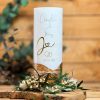 Hochzeitskerze für die standesamtliche Trauung mit Olivenholz, Goldschrift und personalisiertem Design