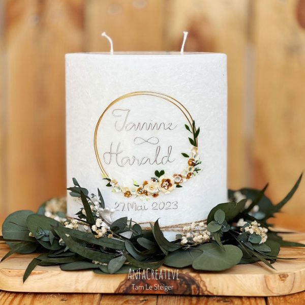 Hochzeitskerze mit Unendlichkeitsmotiv und Holz