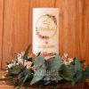 Lebenskerze zum Geburtstag mit Holz, 3D-Blumenkranz aus Wachs und personalisiertem Namen